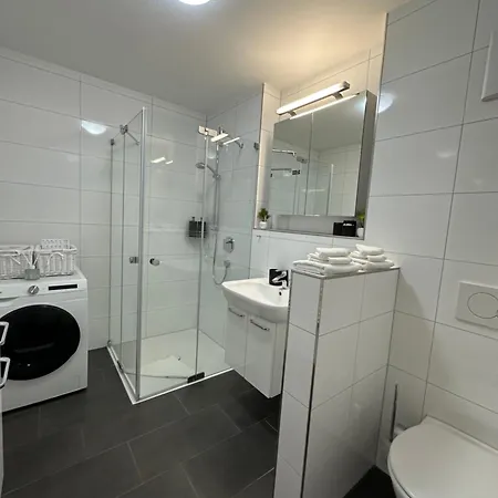 Modernes Im Zentrum Von Apartmán Laupheim