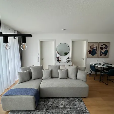 Modernes Im Zentrum Von *